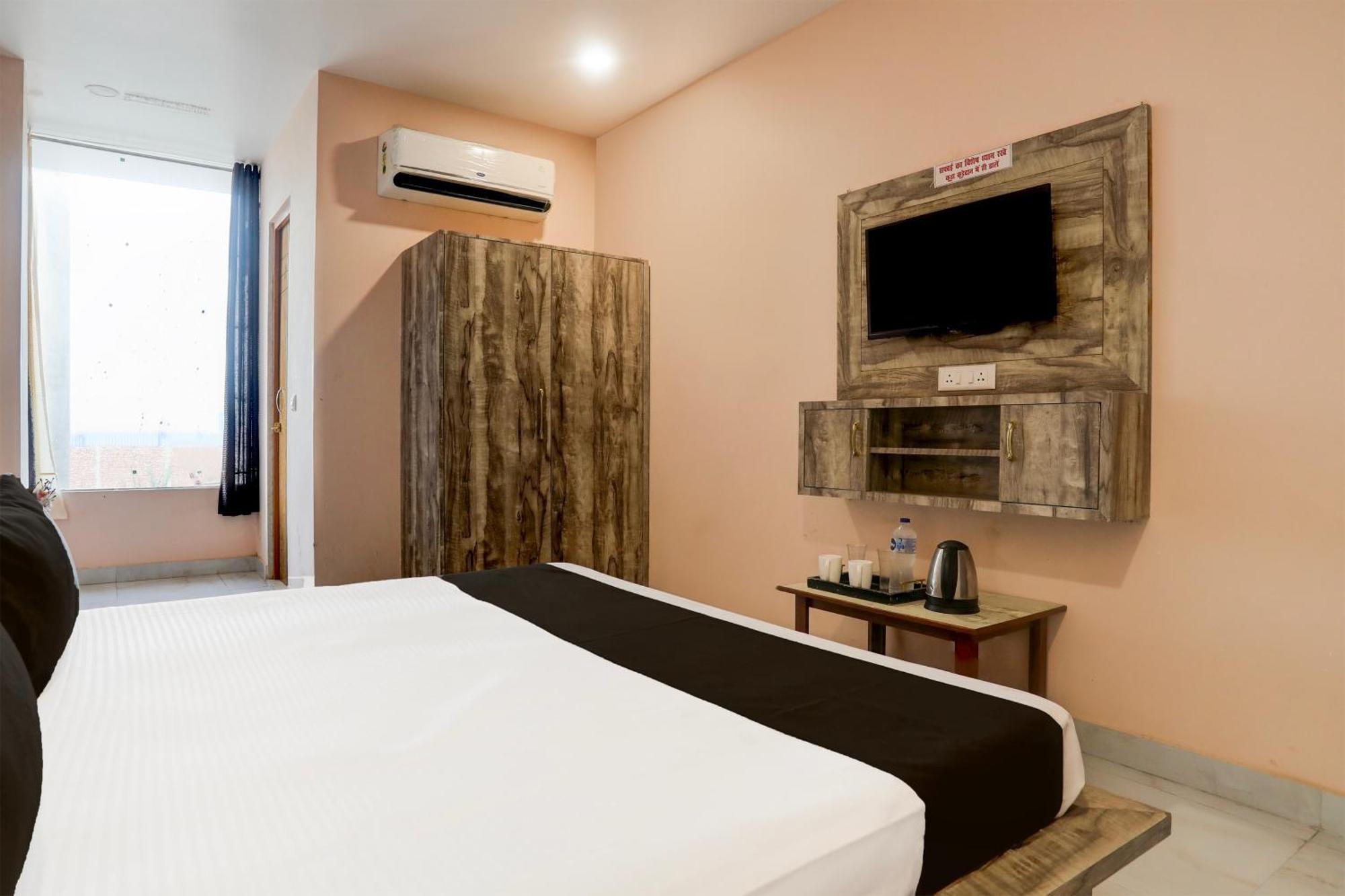 Hotel O Rana Hotel & Restaurant Мератх Экстерьер фото