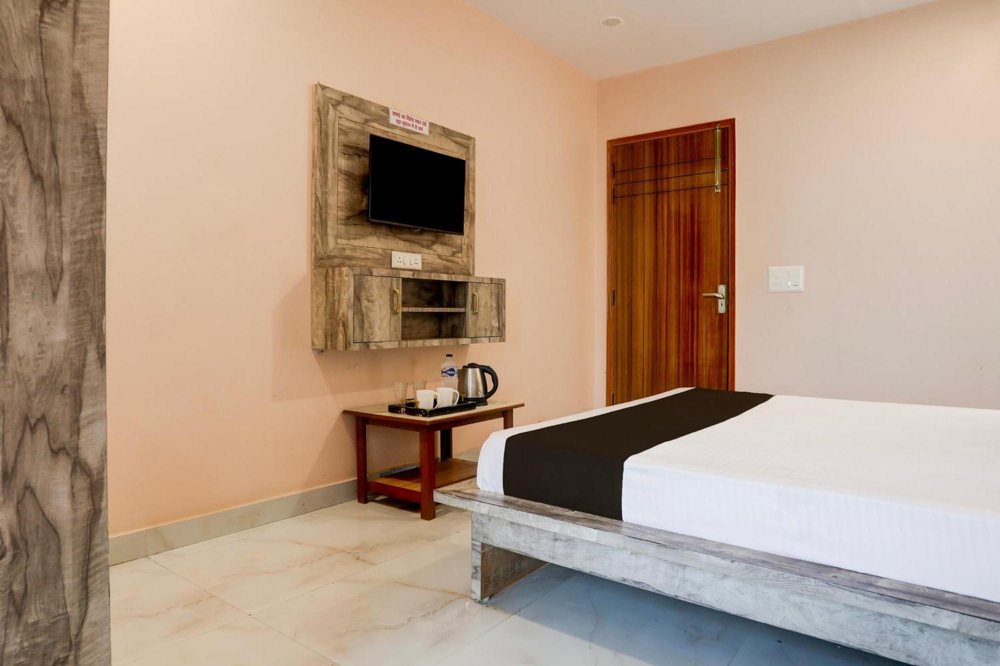 Hotel O Rana Hotel & Restaurant Мератх Экстерьер фото