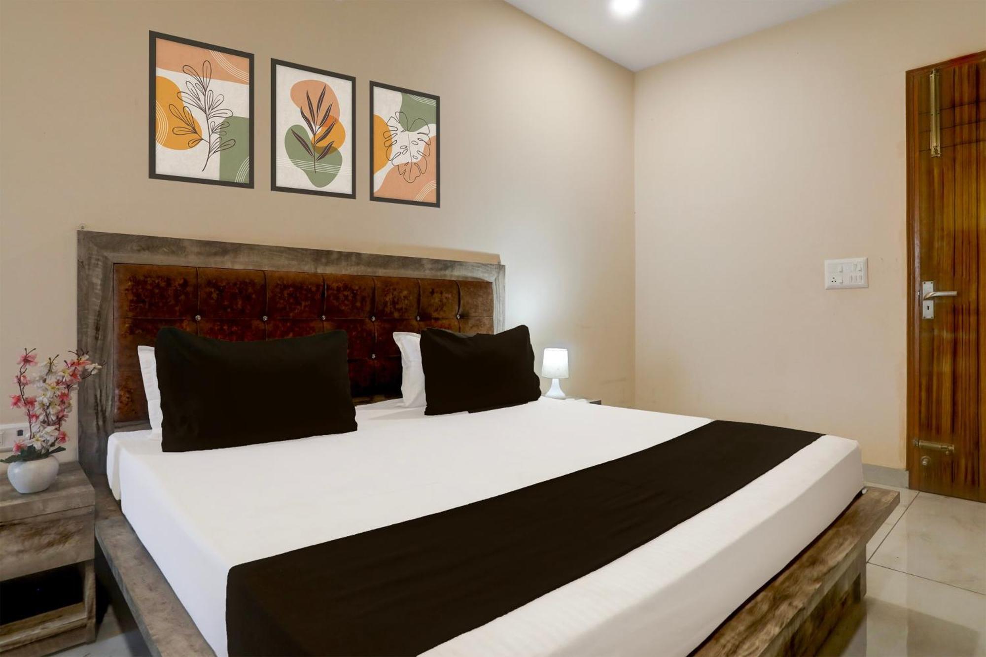 Hotel O Rana Hotel & Restaurant Мератх Экстерьер фото